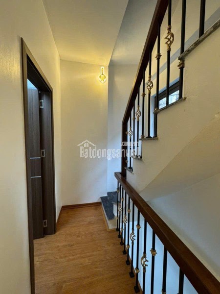 GIẢM 1 TỶ - NHÀ LÔ GÓC DÂN XÂY CHẮC CHẮN PHÚ DIỄN BẮC TỪ LIÊM CÒN 7 TỶ