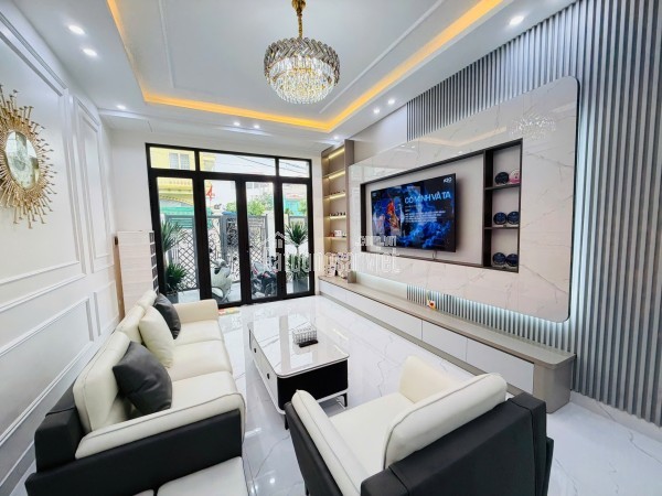 Nhà đẹp gần Vinhomes Imperia Hồng Bàng 4 tầng full nội thất, ô tô đõ cửa