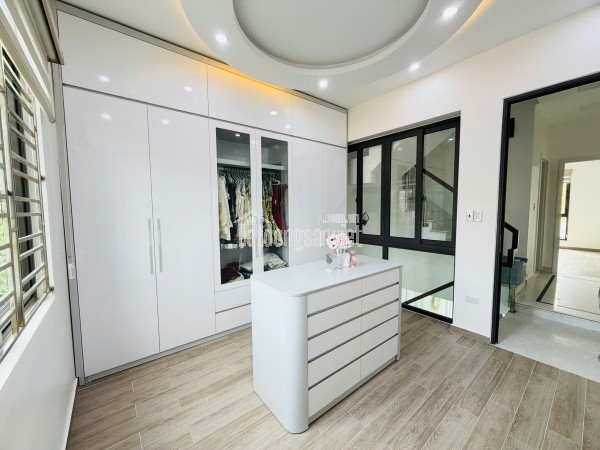 Nhà đẹp gần Vinhomes Imperia Hồng Bàng 4 tầng full nội thất, ô tô đõ cửa