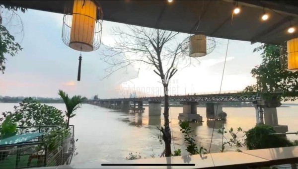Cho thuê mặt bằng set up sẵn DT 300m2  Chuyên hàng ăn uống,nhà hàng lẩu, khu ẩm thực đông đúc, ô