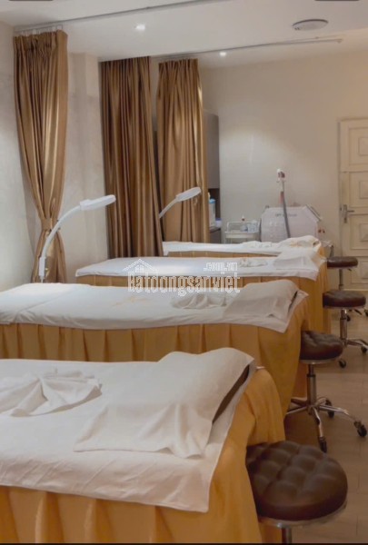 SANG NHƯỢNG GẤP SPA FULL THIẾT BỊ – PHƯỜNG HÒA HƯNG, QUẬN 10, TP.HCM