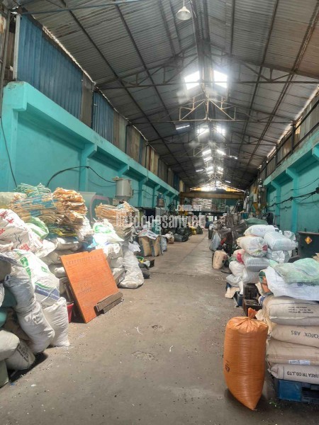 Cho thuê kho 500m2, tại Đức Giang, hợp đồng lâu dài , đường rộng, container vào đến nơi, giá thuê