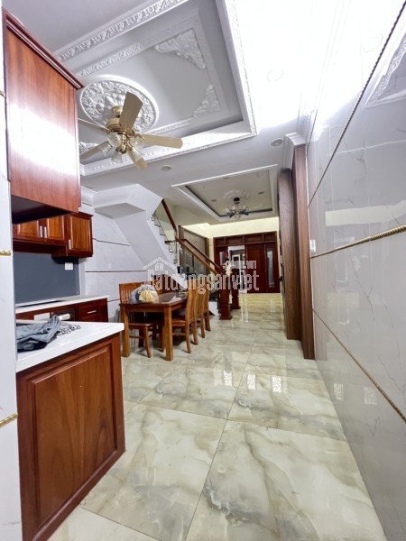 Bán nhà 4 tầng 60m2 đường số 5, Linh Tây, Thủ Đức, TP HCM. sổ hồng riêng. Giá 8,9 tỷ.