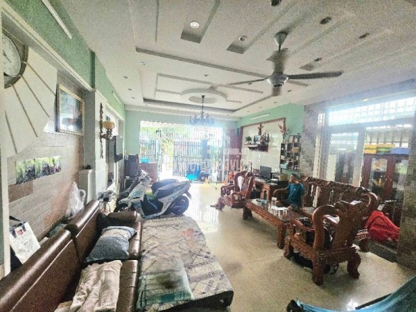 Bán nhà 4 tầng 60m2 đường số 5, Linh Tây, Thủ Đức, TP HCM. sổ hồng riêng. Giá 8,9 tỷ.