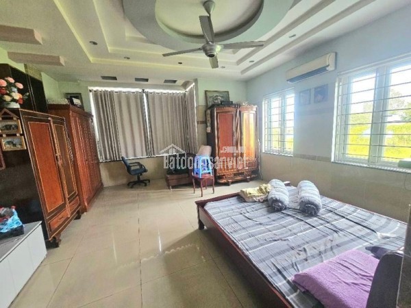 Bán nhà 4 tầng 60m2 đường số 5, Linh Tây, Thủ Đức, TP HCM. sổ hồng riêng. Giá 8,9 tỷ.