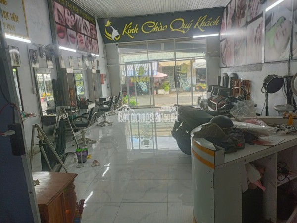 Cần sang nhượng tiệm nail và gội đầu đang hoạt động ổn định trên đường Bùi Thị Lùng, Hóc Môn Giá