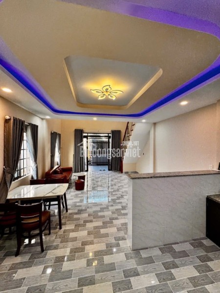Bán nhà 3 tầng đường Chu Văn An, Hiệp Phú, Q9, Thủ Đức, TP HCM. DT  52m2, SHR, giá 6,38 tỷ.