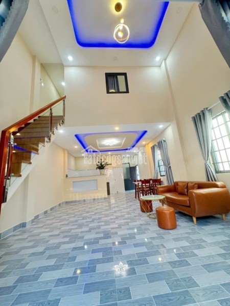 Bán nhà 3 tầng đường Chu Văn An, Hiệp Phú, Q9, Thủ Đức, TP HCM. DT  52m2, SHR, giá 6,38 tỷ.