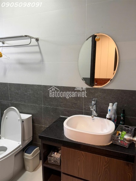 Bán nhà gói 8 The Capella Gaden, 3 tầng siêu đẹp, 3PN, 4WC, DT 100m2, giá chỉ 8,6 tỷ