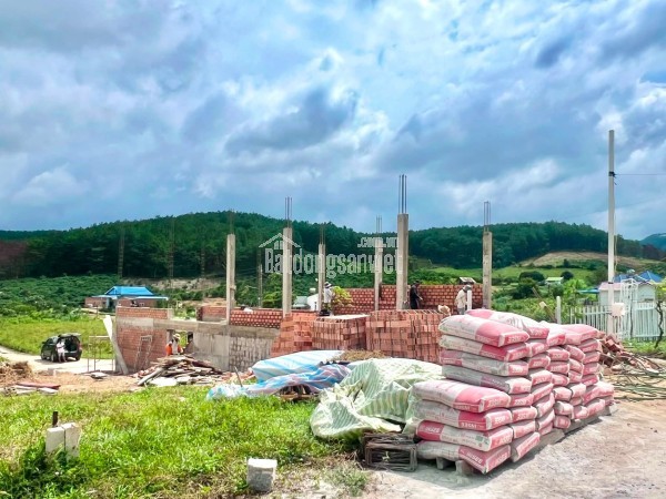 Cần Bán Đất Ven Đà Lạt 135m² Có 85m² Thổ Cư Hai Mặt Tiền, Khu Nghỉ Dưỡng Hiện Hữu