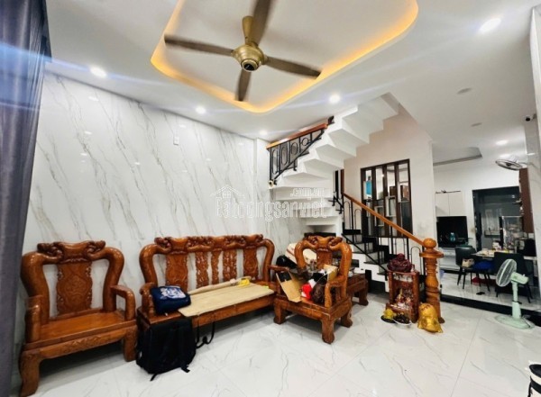 Bán nhà  đường số 10, Linh Xuân, Thủ Đức, TP HCM. DT  80m2, 2 tầng, sổ hồng riêng, giá 6,68  tỷ.