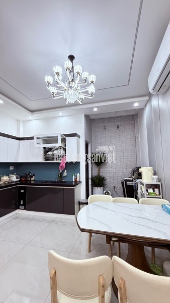 SIÊU PHẨM NHÀ ĐẸP 4 TẦNG ĐỘC LẬP TẠI PHÂN LÔ HỒ ĐÁ – HỒNG BÀNG, HẢI PHÒNG