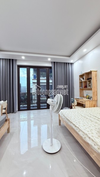 SIÊU PHẨM NHÀ ĐẸP 4 TẦNG ĐỘC LẬP TẠI PHÂN LÔ HỒ ĐÁ – HỒNG BÀNG, HẢI PHÒNG