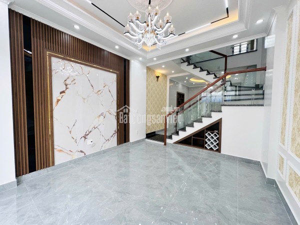 Nhà đẹp 4 tầng tái định cư Vinhomes( chợ hoa quả) Hồng Bàng gần công viên