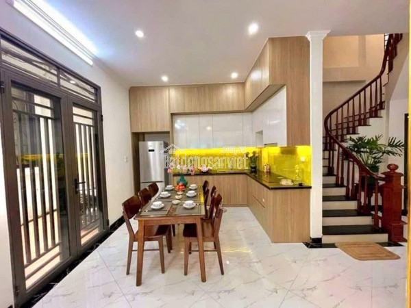 BÁN NHÀ MỚI - 4.5 TỶ - 50m2 x 5T - NGUYỄN VĂN CỪ - LONG BIÊN - HÀ NỘI - FULL NỘI THẤT THÔNG MINH -