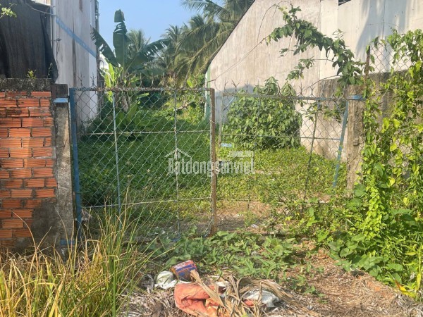 CHỈ VỚI 899 TRIỆU TRẢ TRƯỚC –  TP.MỸ THO,TIỀN GIANG ,SỞ HỮU NHÀ MẶT TIỀN VIEW KÊNH 19-05, Ô TÔ ĐẬU