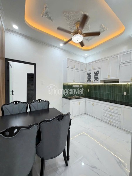 CHỈ VỚI 899 TRIỆU TRẢ TRƯỚC –  TP.MỸ THO,TIỀN GIANG ,SỞ HỮU NHÀ MẶT TIỀN VIEW KÊNH 19-05, Ô TÔ ĐẬU