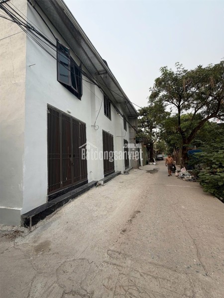 Cho thuê nhà nguyên căn Hữu Hòa 50m2 có gác xép, kinh doanh 4,5tr/t