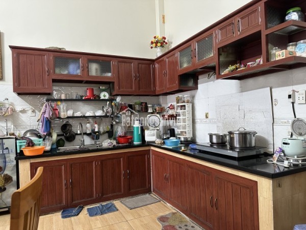 Bán nhà 3 tầng, 68m2,  đường Số 5, Linh Xuân, Thủ Đức. TP HCM. Sổ hồng riêng, giá 3,69  tỷ.