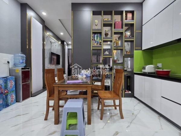 Bán nhà 4 tầng, 54m2 đường Số 8, Hiệp Bình Phước, Thủ Đức, TP HCM, sổ hồng riêng. Giá 6,68 tỷ.