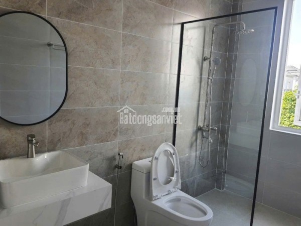 Bán nhà 4 tầng, 54m2 đường Số 8, Hiệp Bình Phước, Thủ Đức, TP HCM, sổ hồng riêng. Giá 6,68 tỷ.