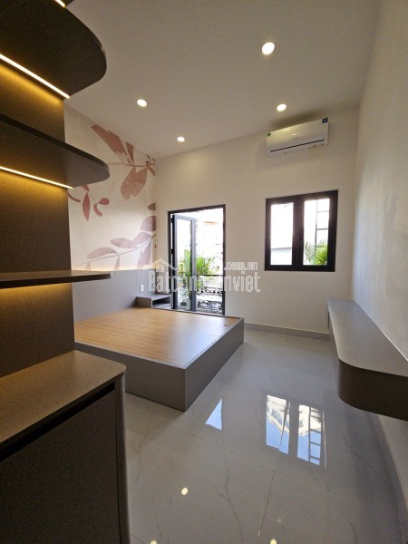 Bán nhà  mặt tiền xe hơi  trung tâm Q7 tân hưng 

Ngang 4 dài 13 m

Chỉ 6 tỷ có dòng tiền