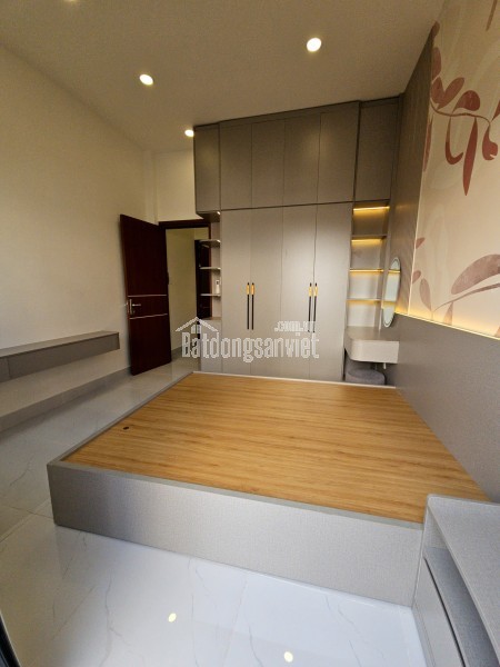 Bán nhà  mặt tiền xe hơi  trung tâm Q7 tân hưng 

Ngang 4 dài 13 m

Chỉ 6 tỷ có dòng tiền