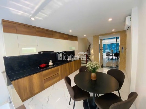 🏡 CHO THUÊ NHÀ PHÚC LỢI 40m2 x  6 TẦNG – THANG MÁY – GARA Ô TÔ – FULL NỘI THẤT – KẾT HỢP Ở & LÀM