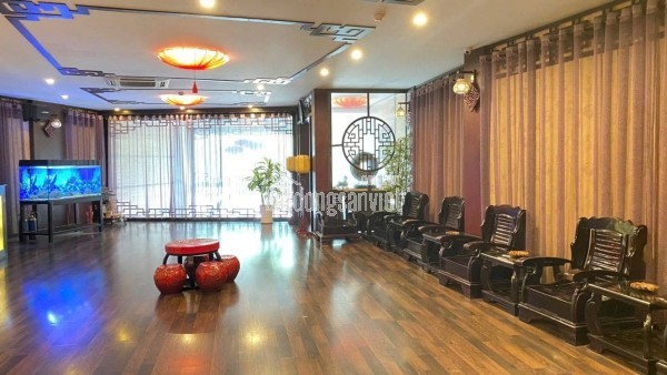 Biệt thự Sài Đồng 180m2, 4 tầng, vỉa hè , cây xanh mát xung quanh nhỉnh 40 tỷ.