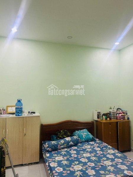 BIỆT THỰ SÂN VƯỜN 300M2, NGANG 15M - ĐẦY ĐỦ CÔNG NĂNG - NHÀ ĐÚC BTCT 4PN.