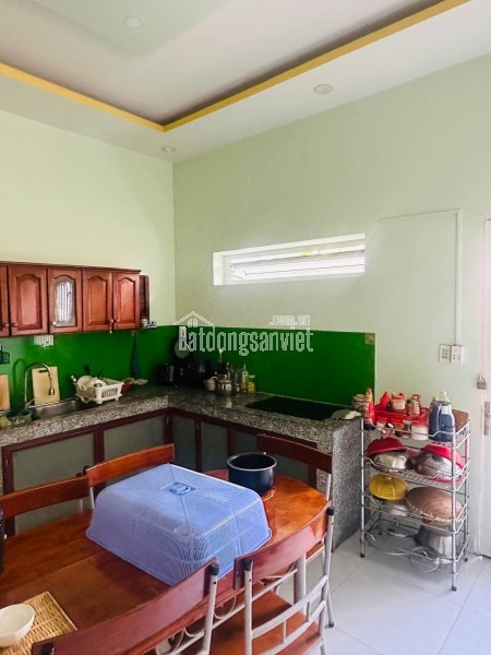 BIỆT THỰ SÂN VƯỜN 300M2, NGANG 15M - ĐẦY ĐỦ CÔNG NĂNG - NHÀ ĐÚC BTCT 4PN.