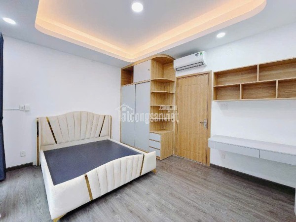 Bán Nhà 65m² Giá Chỉ 12 Tỷ ở Quận 7 - Vị Trí Đẹp, Sổ Hồng Riêng