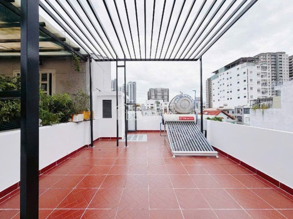 Bán Nhà 65m² Giá Chỉ 12 Tỷ ở Quận 7 - Vị Trí Đẹp, Sổ Hồng Riêng