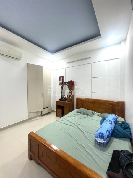 Bán nhà 4 tầng,  đường số 10, Linh Xuân, Thủ Đức, TP HCM. DT 60m2, sổ hồng, giá 5,98 tỷ.