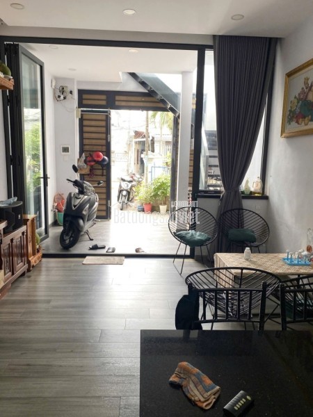 Bán nhà 4 tầng,  đường số 10, Linh Xuân, Thủ Đức, TP HCM. DT 60m2, sổ hồng, giá 5,98 tỷ.