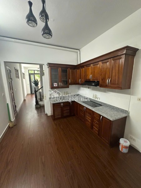 Bán nhà Vĩnh Trung 40m² x 5 tầng, ô tô vào nhà, giá chỉ 5 tỷ