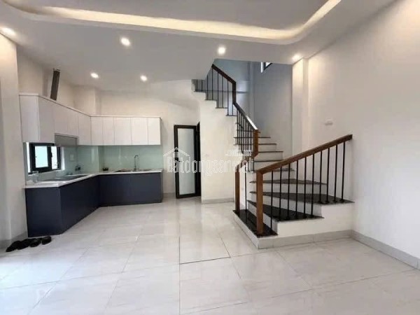 🏡 CHO THUÊ NHÀ NGUYÊN CĂN TẠI Ô CÁCH – 30M² x 5 TẦNG – 3PN  🏡