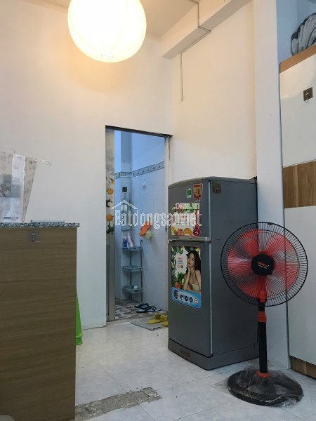 Studio Lầu 1- full nt- 29m2- bancol lớn- free xe- cho nuôi pet- 137/ Trần Đình Xu- 5,6 Tr/th