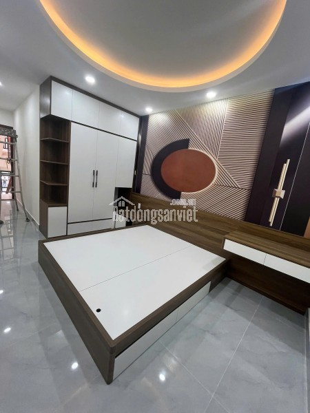 Bán gấp Nhà Mặt Tiền Đường Trần Hưng Đạo Quận Tân Phú - 98m2 Giá 17.6 Tỷ