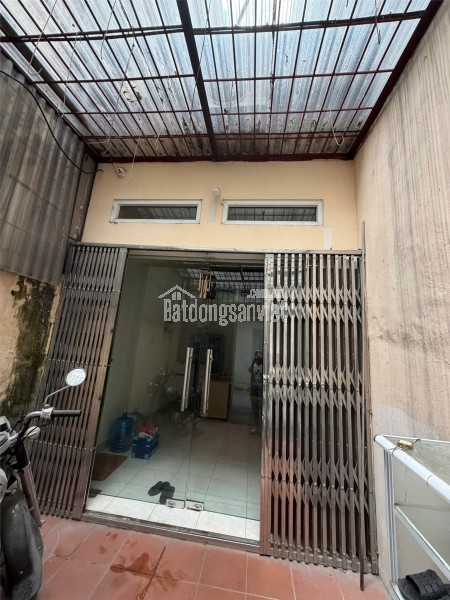 HOT HOT – CHÍNH CHỦ CẦN BÁN NHÀ CẤP 4 TẠI Huyện Hóc Môn, TP. Hồ Chí Minh