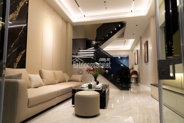 Nhà tuyến 2 Trần Nguyên Hãn vị trí đẹp không gian đẳng cấp
