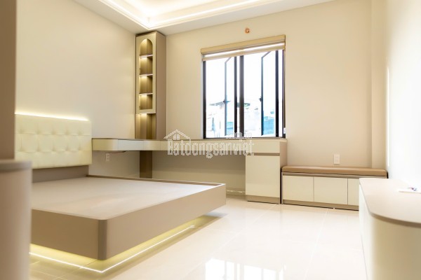 Nhà tuyến 2 Trần Nguyên Hãn vị trí đẹp không gian đẳng cấp