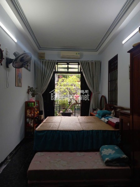 NHÀ BÁN – CĂN GÓC NGÔ ĐỨC KẾ, PHUƯỜNG NHA TRANG ,
Căn góc đẹp, ôm cua 2 mặt tiền rộng 17m, vị trí