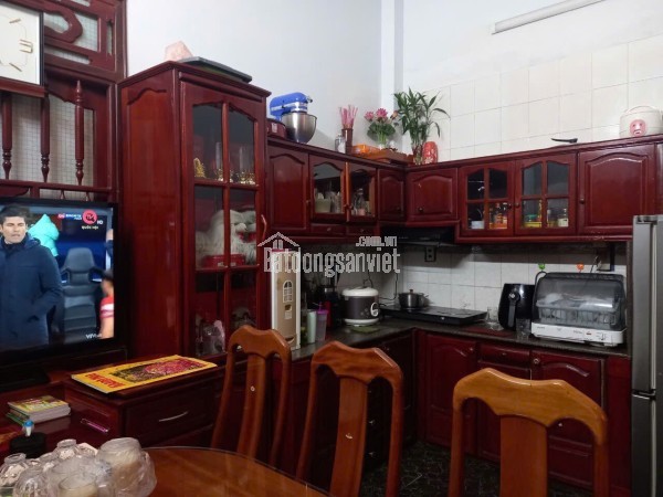 NHÀ BÁN – CĂN GÓC NGÔ ĐỨC KẾ, PHUƯỜNG NHA TRANG ,
Căn góc đẹp, ôm cua 2 mặt tiền rộng 17m, vị trí