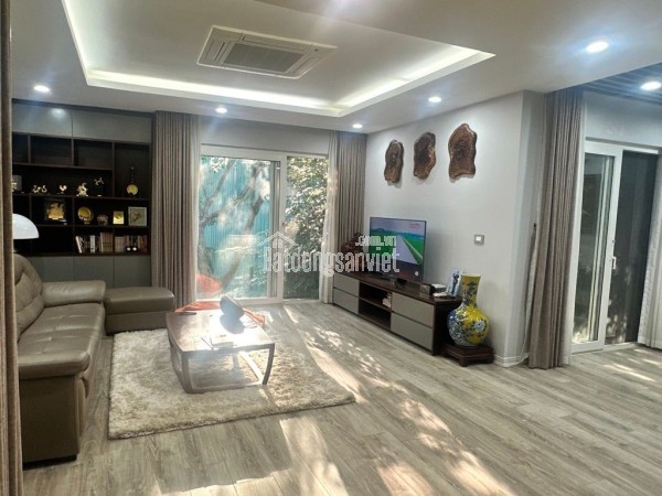 Chủ vào SG cần chuyển nhượng gấp Biệt Thự 185m2, 4 tầng, cây xanh bóng mát quanh năm chỉ 4x tỷ