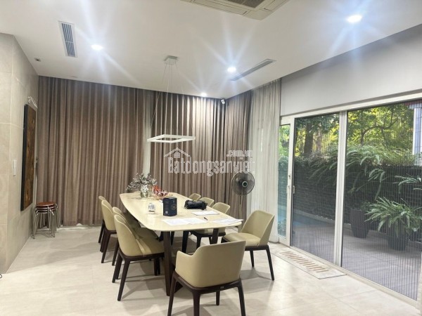 Chủ vào SG cần chuyển nhượng gấp Biệt Thự 185m2, 4 tầng, cây xanh bóng mát quanh năm chỉ 4x tỷ