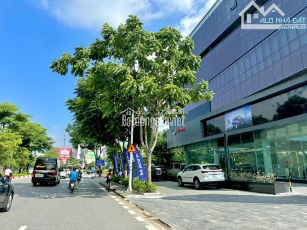 Giảm 4 tỷ mặt phố Cổ Linh toà văn phòng mt 12m dt 130m2 4 tầng kinh doanh cao cấp