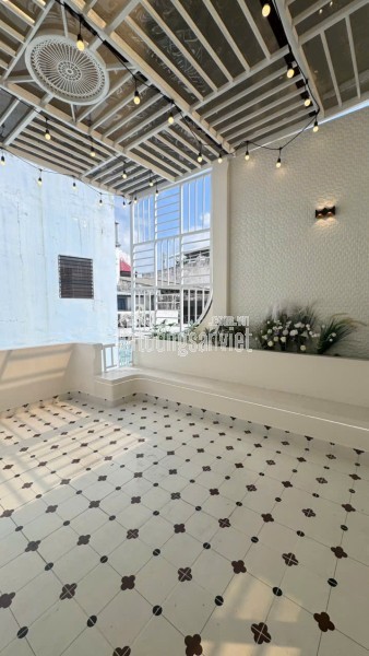 SÁT TRỤC LẠC LONG QUÂN ÂU CƠ - HXH THÔNG - NGANG 4.3M - MỚI TINH - CÓ PN TRỆT - GIÁ 8.5 TỶ