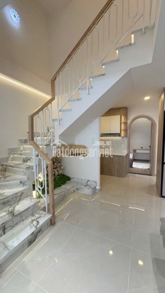 SÁT TRỤC LẠC LONG QUÂN ÂU CƠ - HXH THÔNG - NGANG 4.3M - MỚI TINH - CÓ PN TRỆT - GIÁ 8.5 TỶ