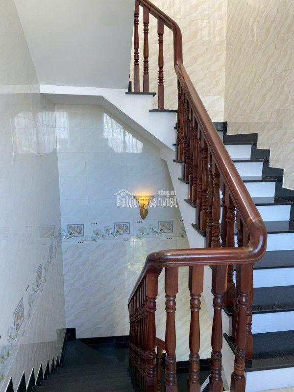Bán nhà MT đường 17 khu bên sông phường Hiệp Bình Chánh , Thủ Đức